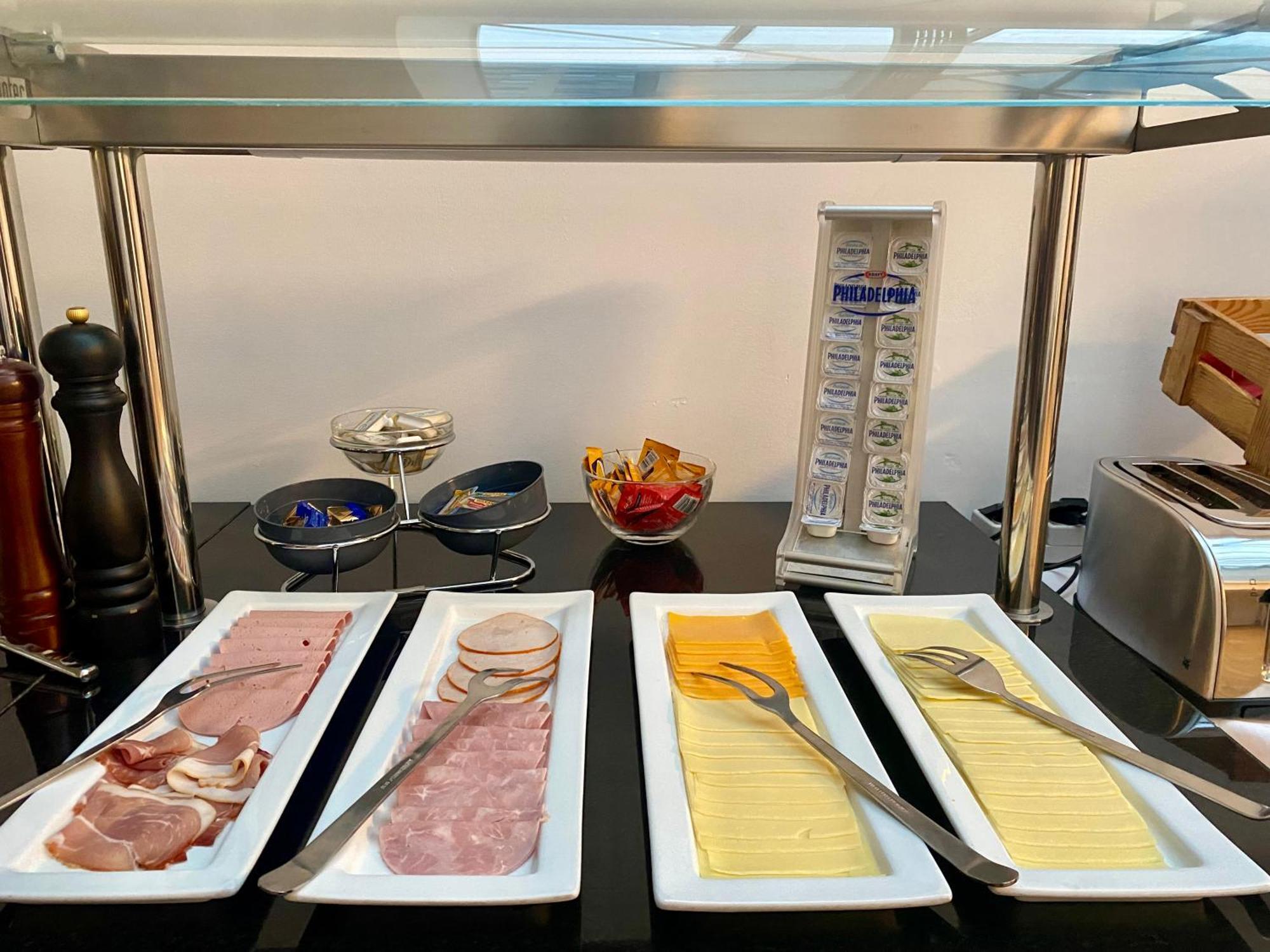 Trip Inn Hotel Duesseldorf 诺伊斯 外观 照片