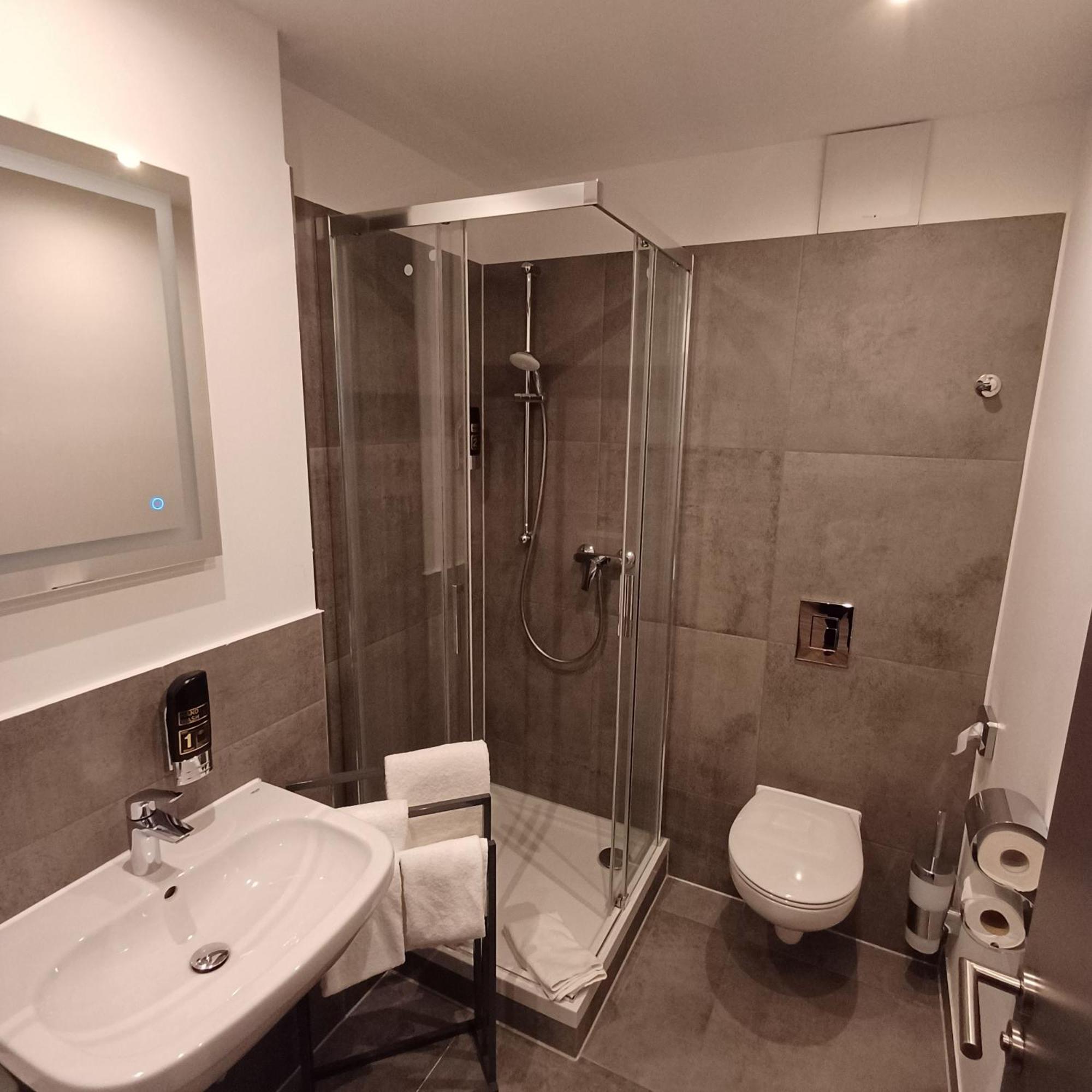 Trip Inn Hotel Duesseldorf 诺伊斯 外观 照片